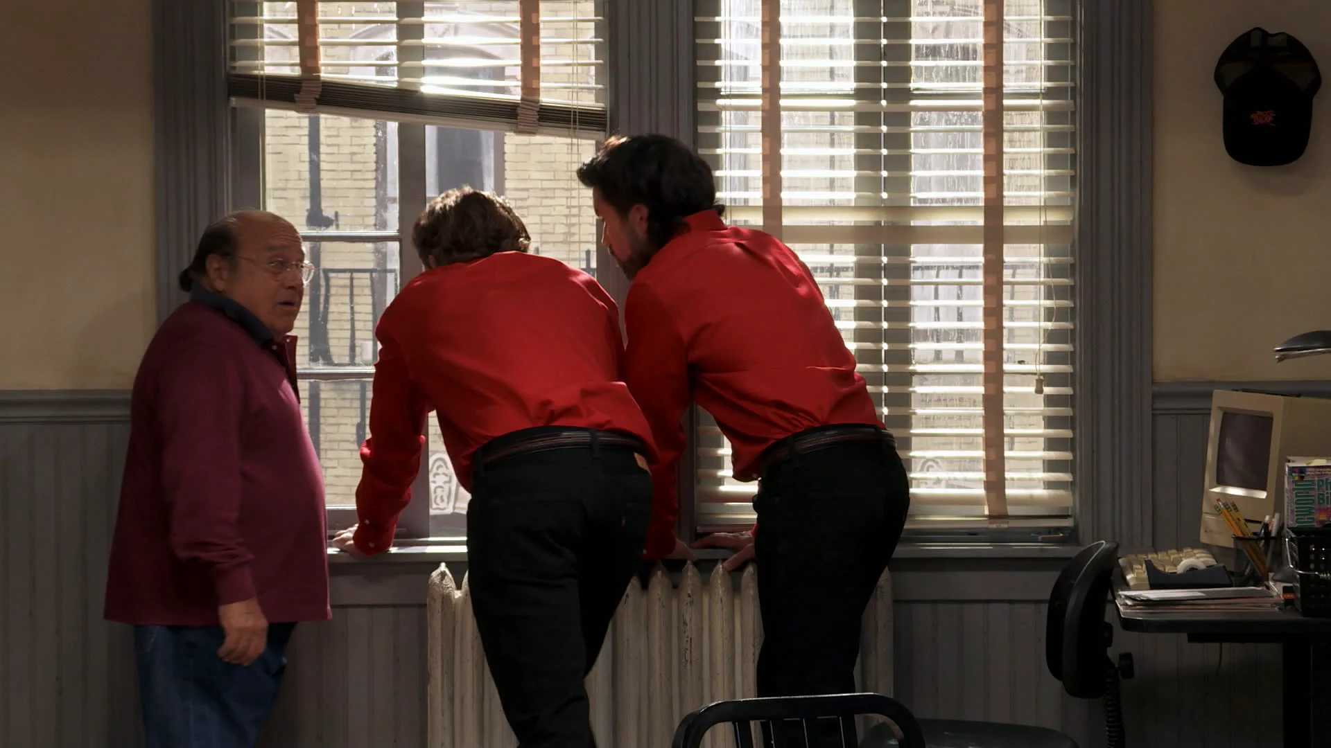 Still from The Gang Does a Clip Show